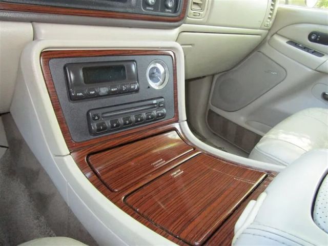 2002 CADILLAC ESCALADE SPORT UTILITY 4D