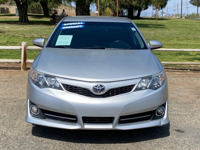 2014 TOYOTA CAMRY SE SEDAN 4D