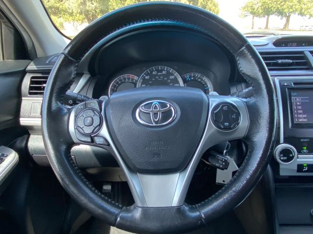 2014 TOYOTA CAMRY SE SEDAN 4D