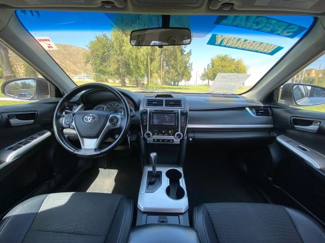 2014 TOYOTA CAMRY SE SEDAN 4D