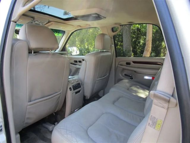 2002 CADILLAC ESCALADE SPORT UTILITY 4D