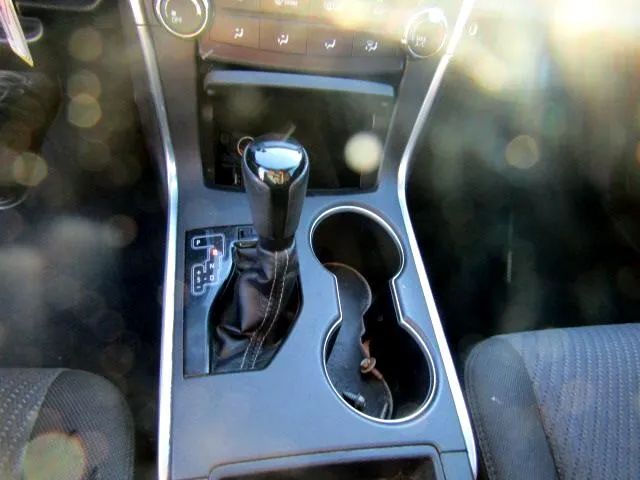 2016 TOYOTA CAMRY SE SEDAN 4D
