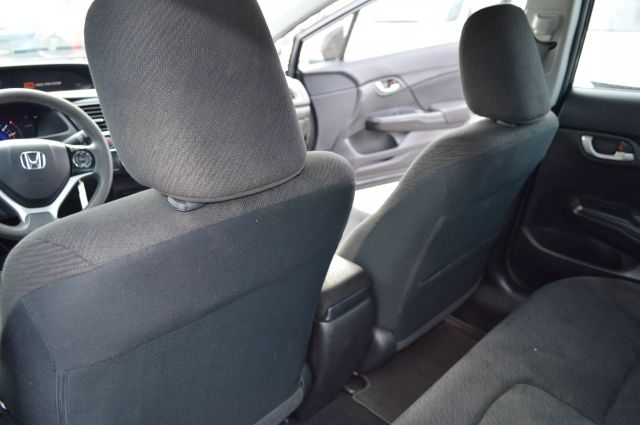 2013 Honda Civic Lx Sedan 4d - Image 32
