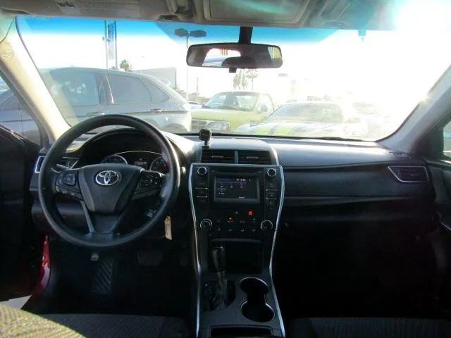 2016 TOYOTA CAMRY SE SEDAN 4D