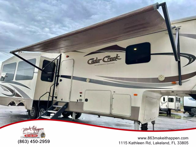 2017 Cedar Creek By Forest River Silverback Fifth Wheel - Image 24