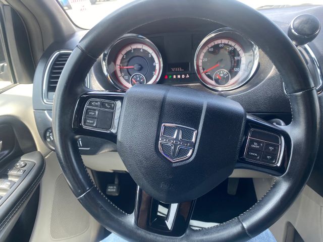 2017 DODGE GRAND CARAVAN PASSENGER SXT MINIVAN 4D