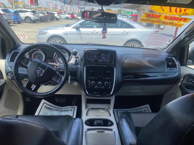 2017 DODGE GRAND CARAVAN PASSENGER SXT MINIVAN 4D