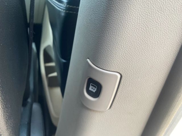 2017 DODGE GRAND CARAVAN PASSENGER SXT MINIVAN 4D