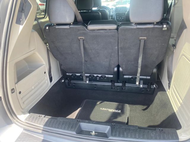2017 DODGE GRAND CARAVAN PASSENGER SXT MINIVAN 4D