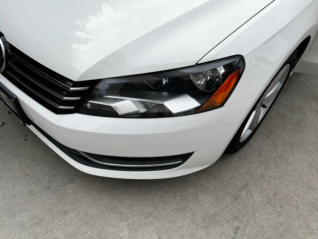 2013 VOLKSWAGEN PASSAT 2.5L SE SEDAN 4D