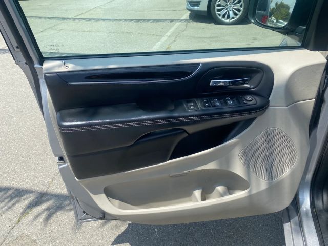 2017 DODGE GRAND CARAVAN PASSENGER SXT MINIVAN 4D