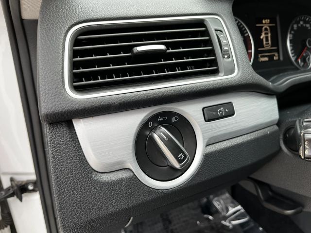 2013 VOLKSWAGEN PASSAT 2.5L SE SEDAN 4D