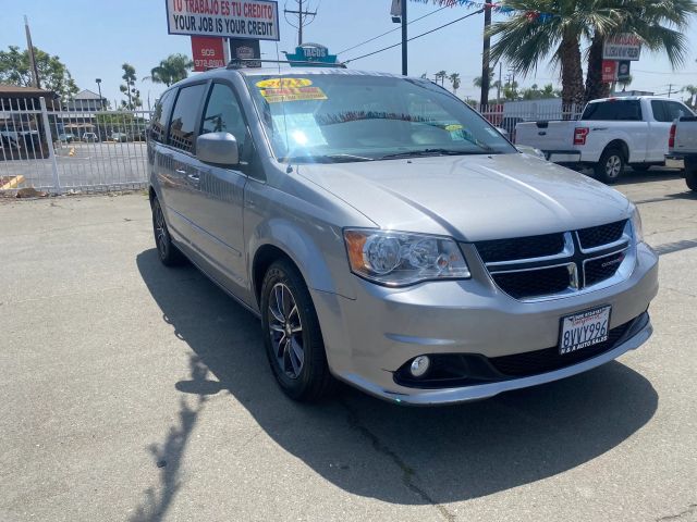 2017 DODGE GRAND CARAVAN PASSENGER SXT MINIVAN 4D