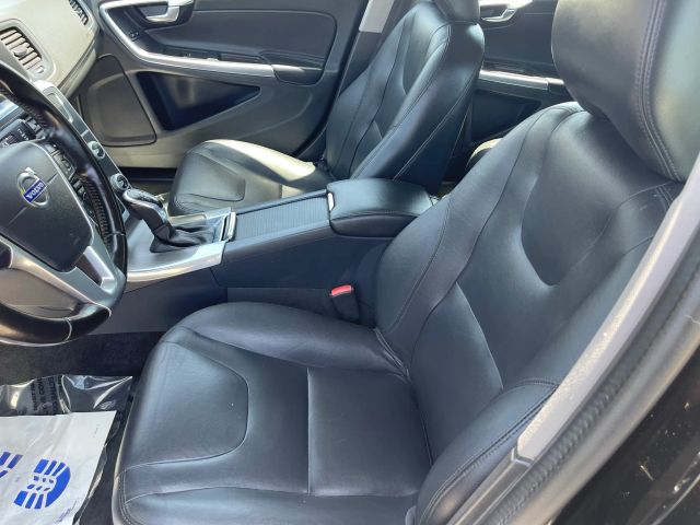 2016 VOLVO V60 T5 DRIVE-E PREMIER WAGON 4D