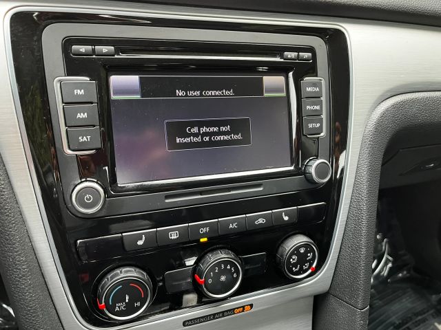2013 VOLKSWAGEN PASSAT 2.5L SE SEDAN 4D