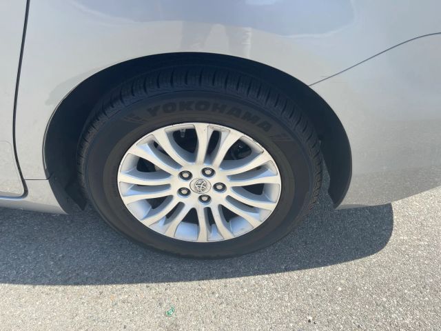 2016 TOYOTA SIENNA XLE MINIVAN 4D