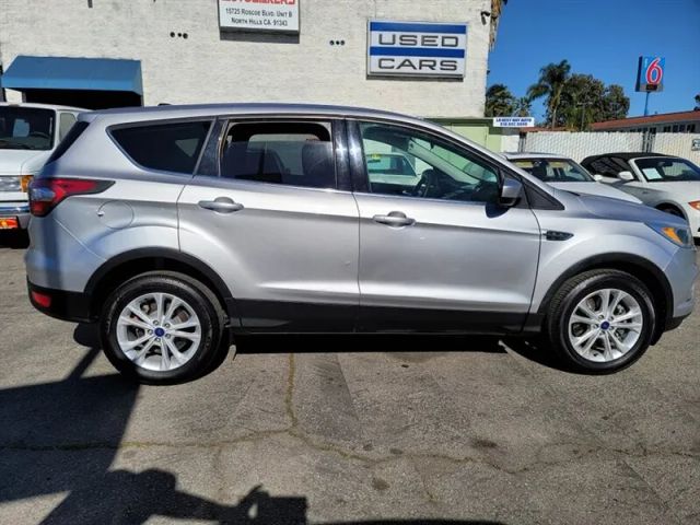 2017 FORD ESCAPE SE SPORT UTILITY 4D