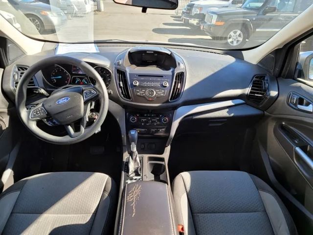 2017 FORD ESCAPE SE SPORT UTILITY 4D