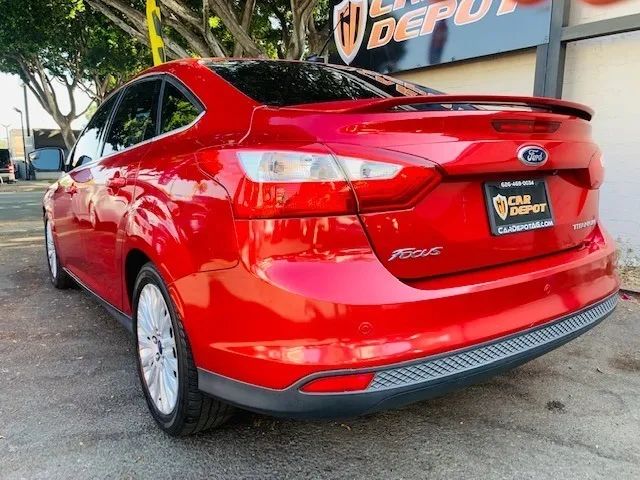 2012 FORD FOCUS TITANIUM SEDAN 4D