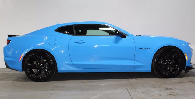 2022 camaro ss blue