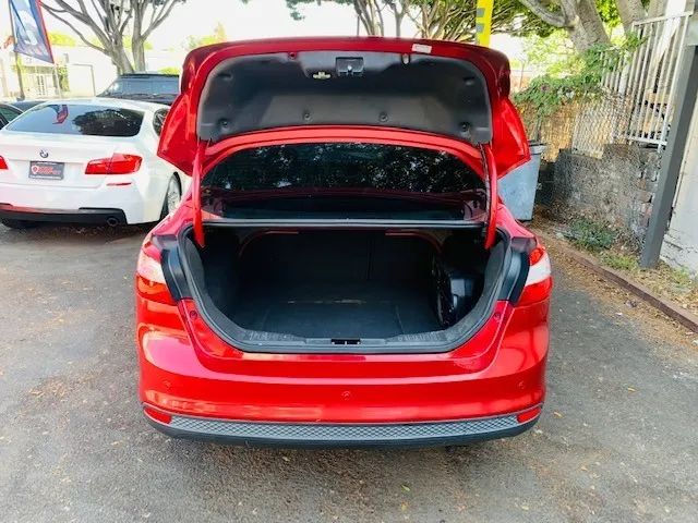 2012 FORD FOCUS TITANIUM SEDAN 4D