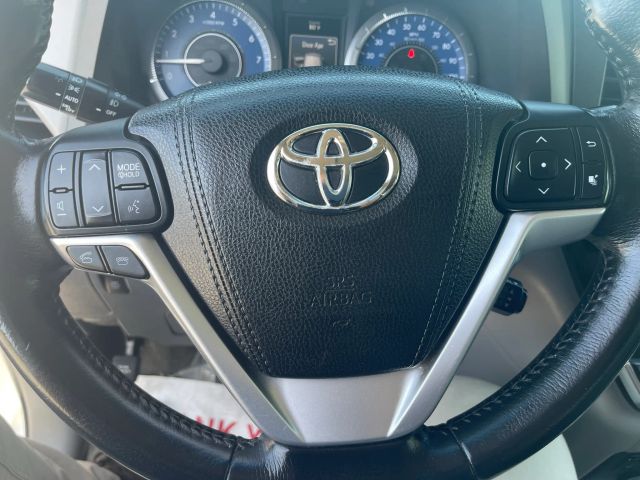 2016 TOYOTA SIENNA XLE MINIVAN 4D