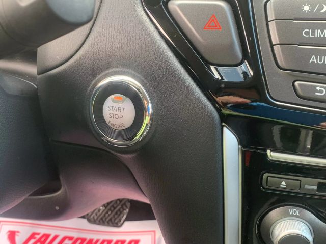 2018 Nissan Pathfinder Sv Sport Utility 4d - Image 32