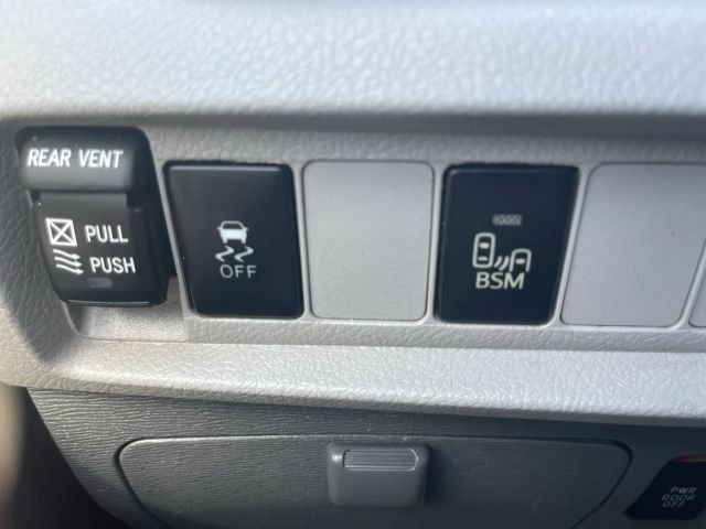 2016 TOYOTA SIENNA XLE MINIVAN 4D