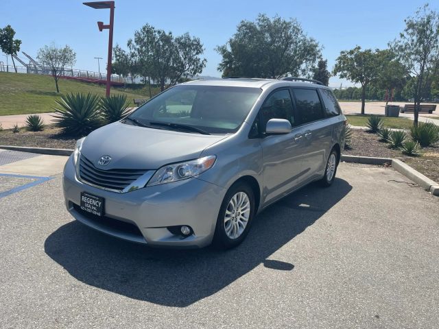 2016 TOYOTA SIENNA XLE MINIVAN 4D