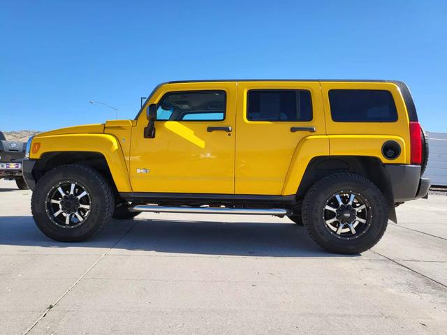 yellow hummer h3