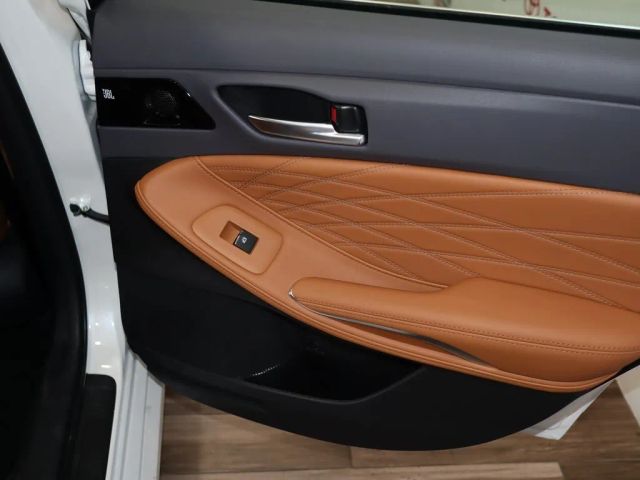 2022 TOYOTA AVALON LIMITED