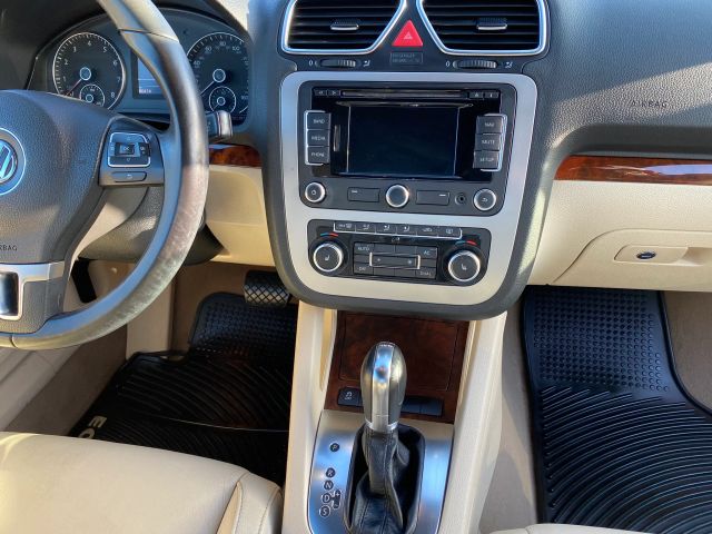 2012 VOLKSWAGEN EOS LUX HARD TOP CONVERTIBLE 2D
