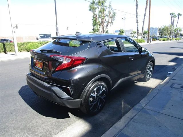 2018 TOYOTA C-HR XLE SPORT UTILITY 4D