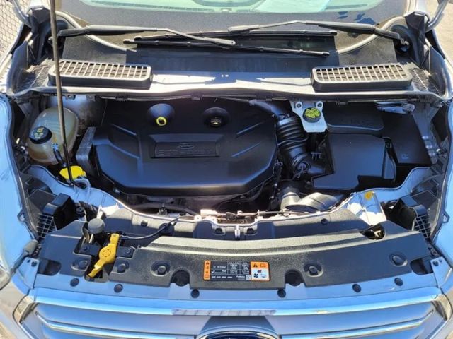 2017 FORD ESCAPE SE SPORT UTILITY 4D