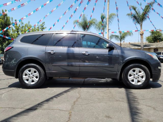 2014 CHEVROLET TRAVERSE LS SPORT UTILITY 4D