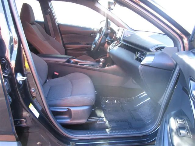 2018 TOYOTA C-HR XLE SPORT UTILITY 4D
