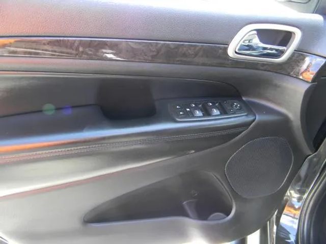 2011 JEEP GRAND CHEROKEE LAREDO SPORT UTILITY 4D