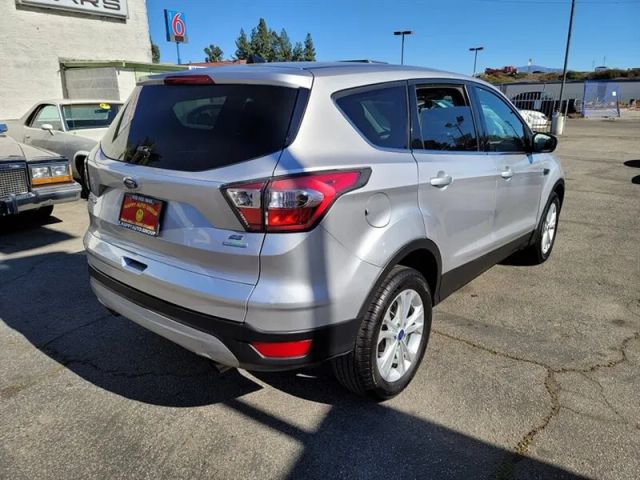 2017 FORD ESCAPE SE SPORT UTILITY 4D