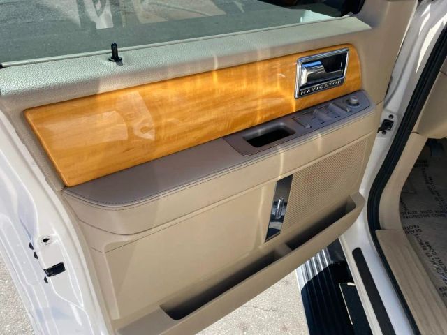 2007 LINCOLN NAVIGATOR LUXURY SPORT UTILITY 4D