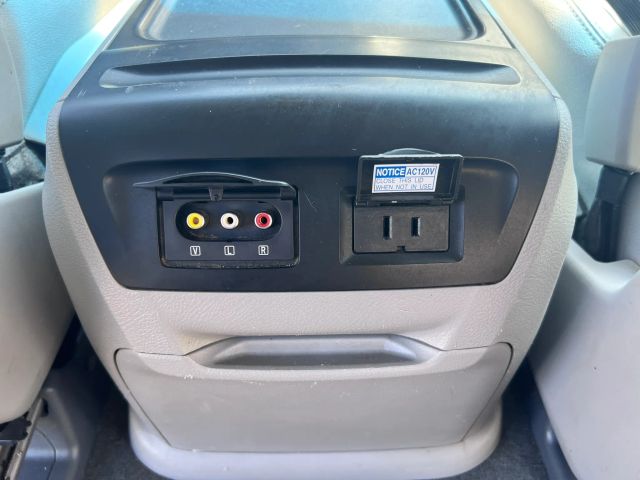 2015 TOYOTA SIENNA XLE MINIVAN 4D