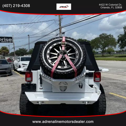 2017 Jeep Wrangler Unlimited - Image 10