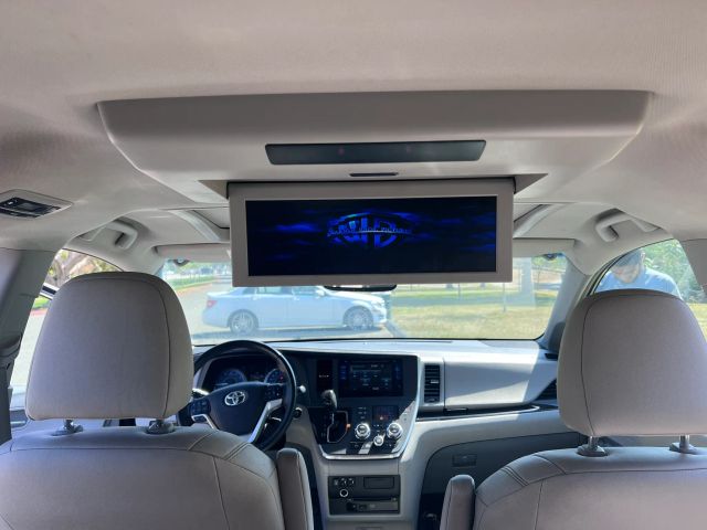 2015 TOYOTA SIENNA XLE MINIVAN 4D