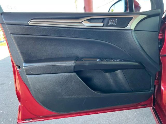 2017 FORD FUSION SE SEDAN 4D