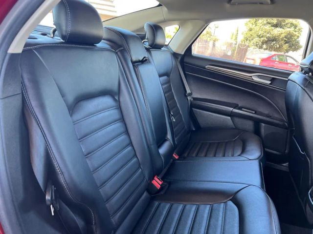 2017 FORD FUSION SE SEDAN 4D