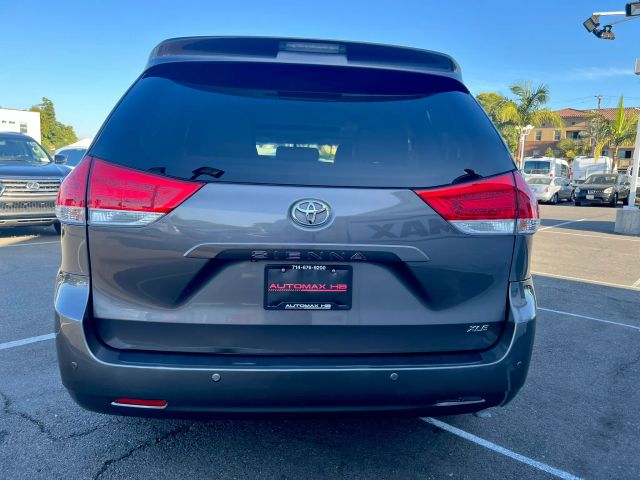 2013 TOYOTA SIENNA XLE MINIVAN 4D