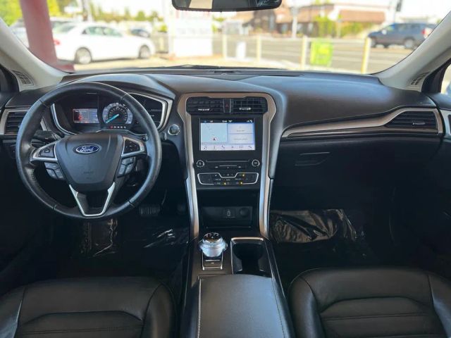 2017 FORD FUSION SE SEDAN 4D