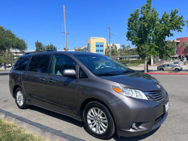 2015 TOYOTA SIENNA XLE MINIVAN 4D