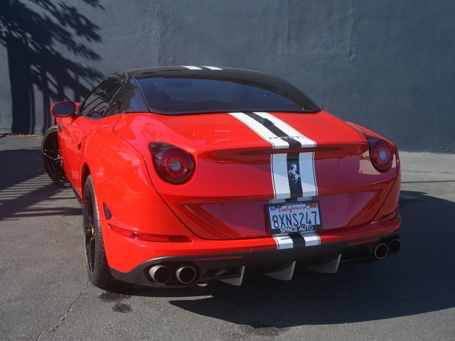 2016 FERRARI CALIFORNIA T CONVERTIBLE 2D