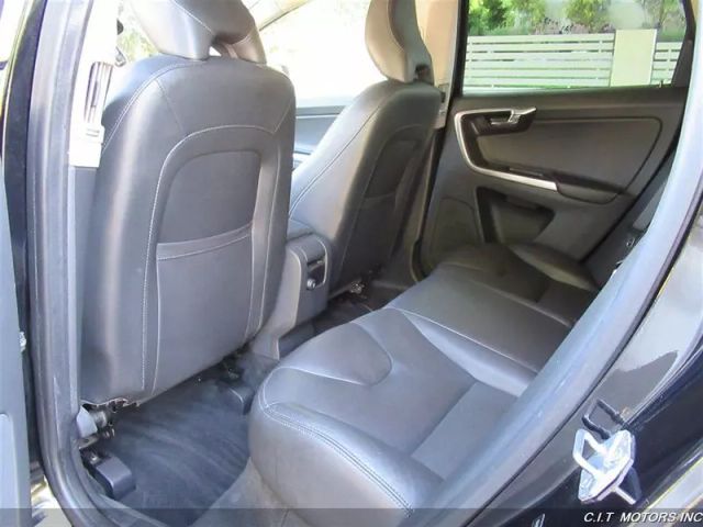 2016 VOLVO XC60 T5 PREMIER SPORT UTILITY 4D