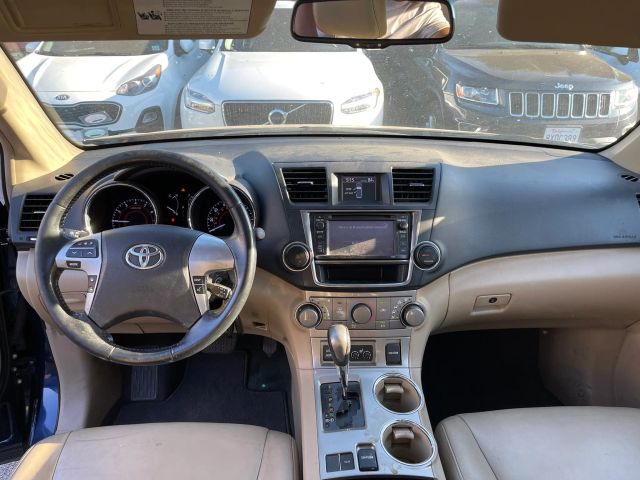 2013 TOYOTA HIGHLANDER PLUS SPORT UTILITY 4D
